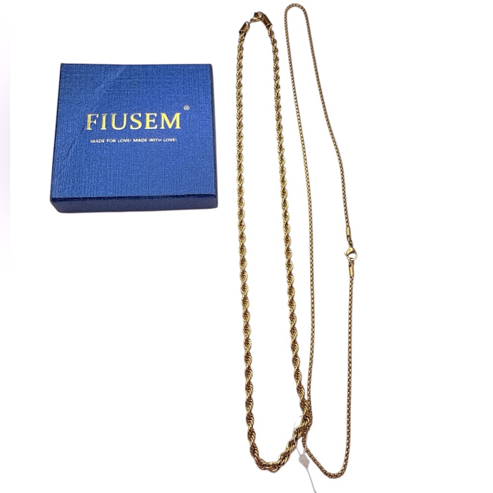 FIUSEM Unisex Gold tone necklace bundle of 2 New in a box